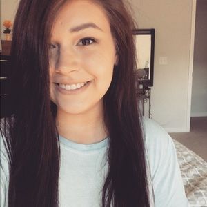 Meet your Posher, Kayla